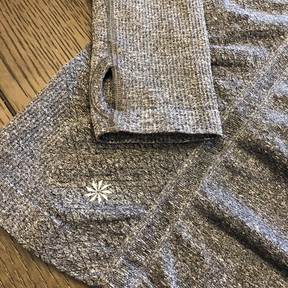 Athleta Tracker Long Sleeve Quarter Zip Athletic Top - Picture 4 of 5